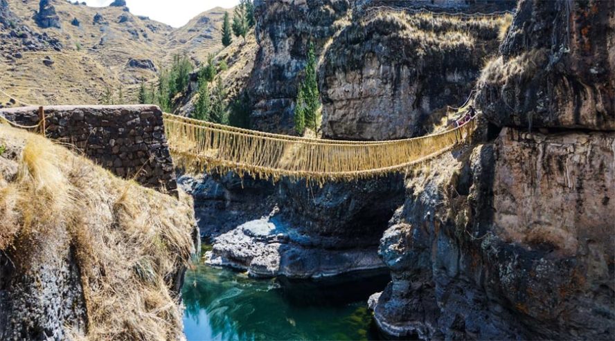 Queswachaca o Puente Inca