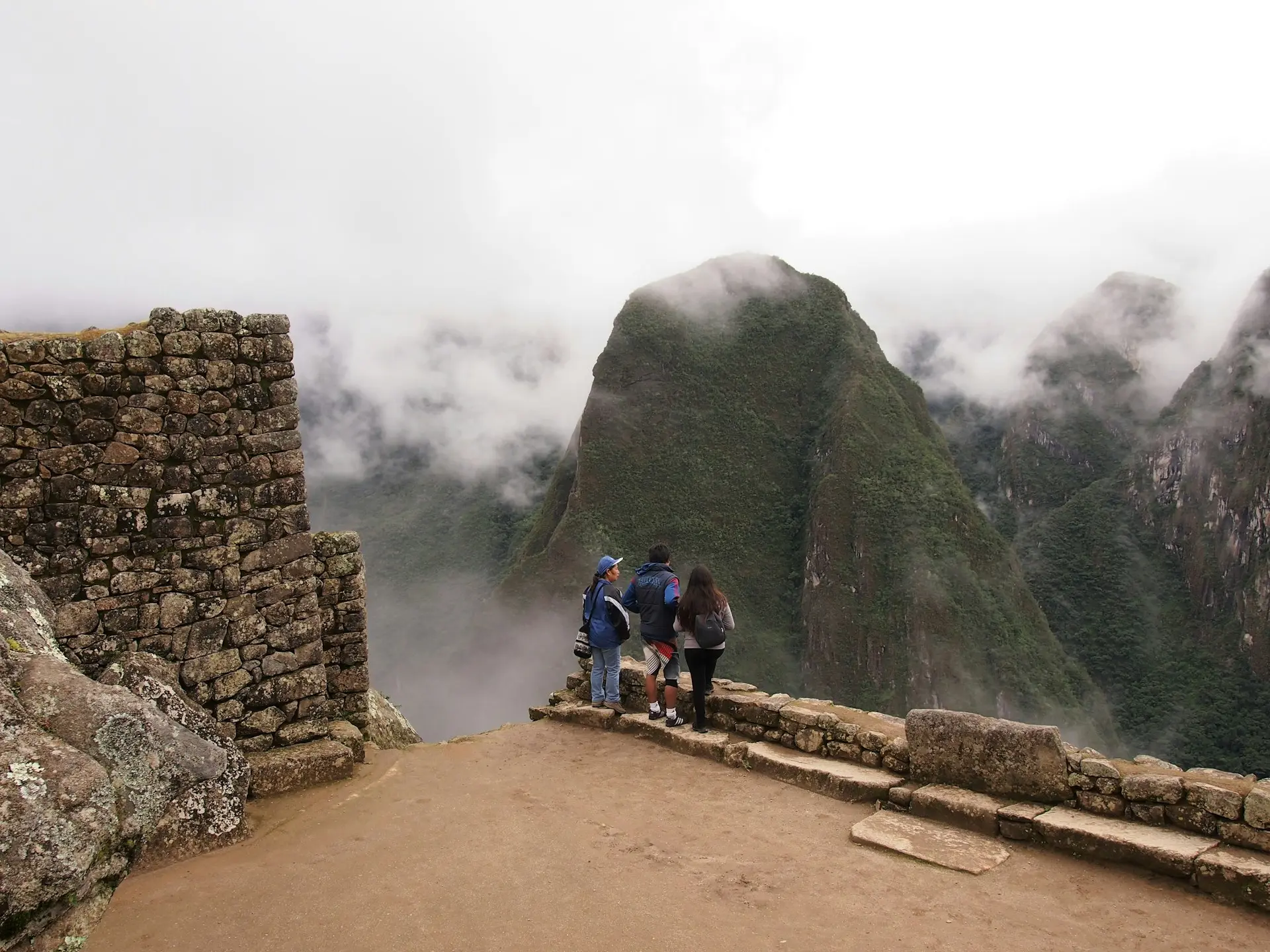 Machu Picchu on Your Own or with a Tour: Which Is Better for You?